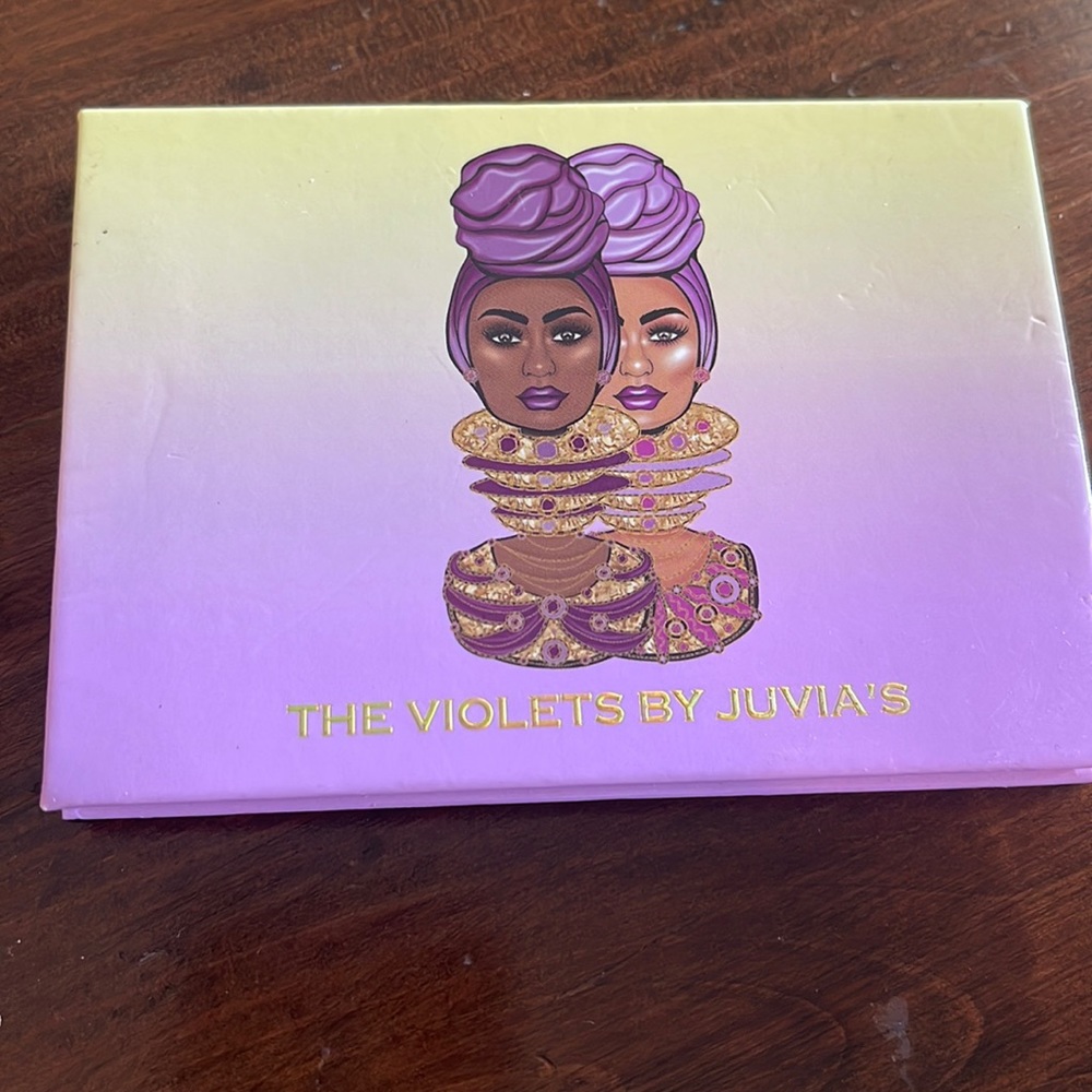 Juvia’s Place Violets Pallet